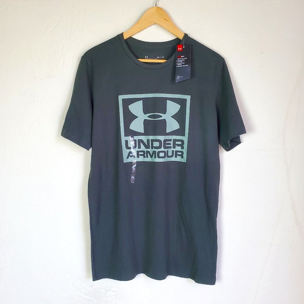 Under Armour Green Heatgear Loose Fit Short Sleeve Athletic Shirt